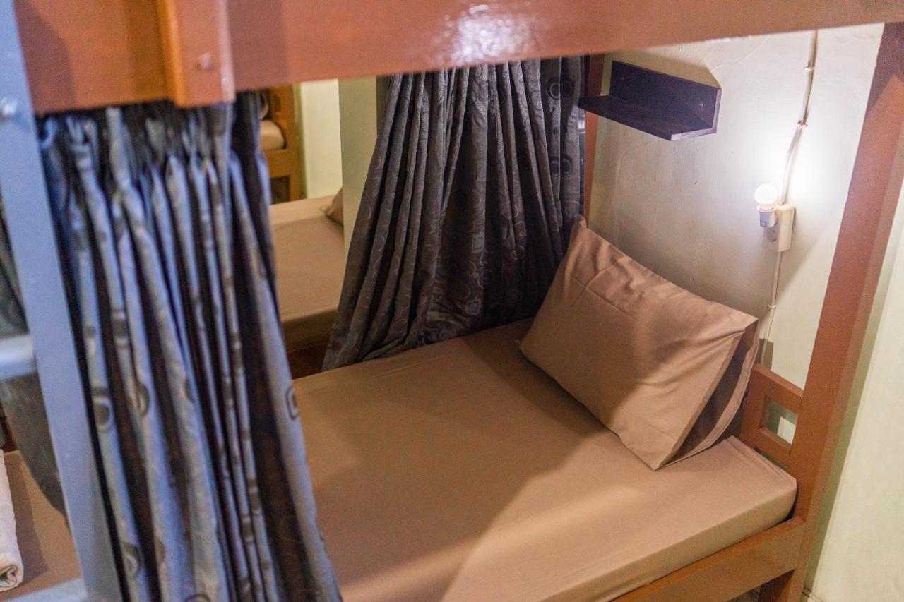 Bamboo Ubud Hostel מראה חיצוני תמונה