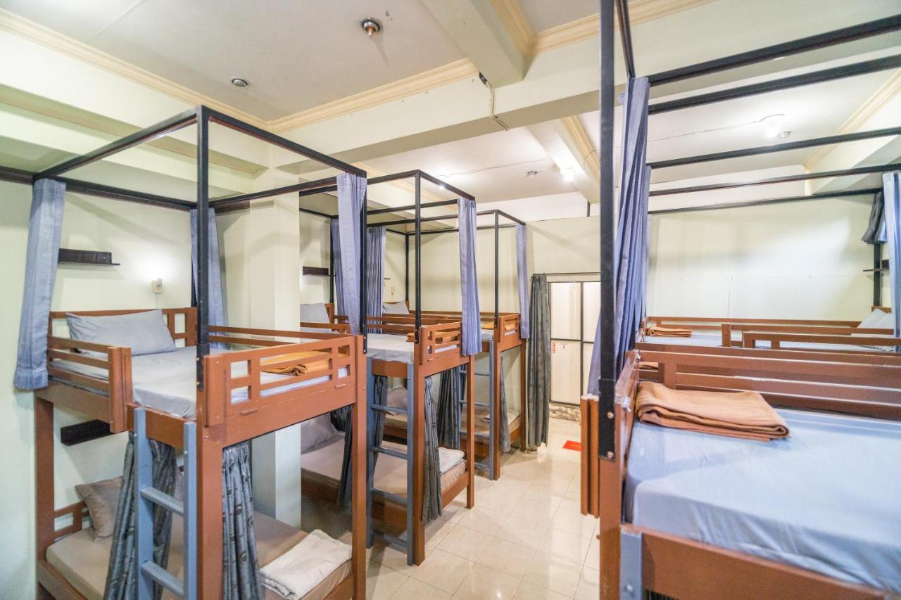 Bamboo Ubud Hostel מראה חיצוני תמונה