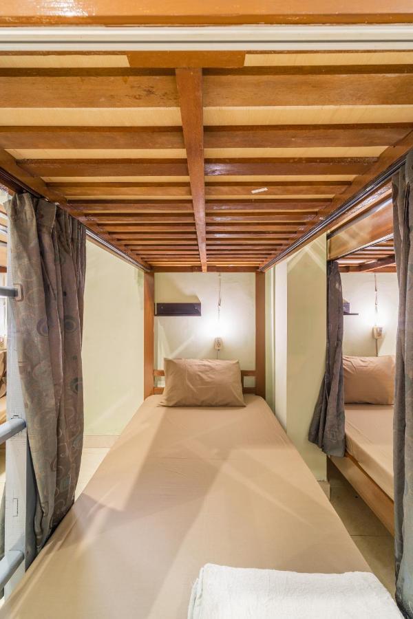 Bamboo Ubud Hostel מראה חיצוני תמונה